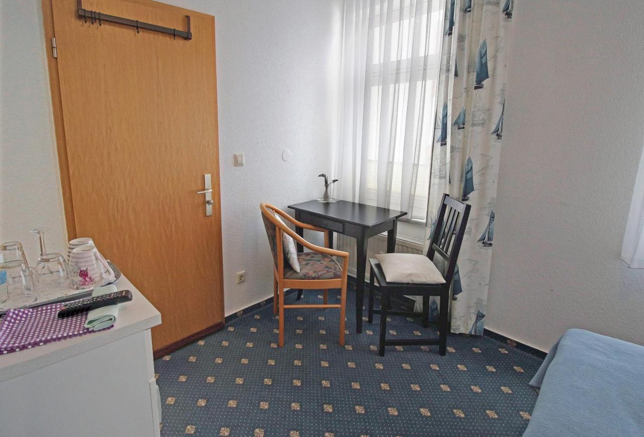 Ferienzimmer In Der Villa Ostseelilie Sassnitz Buitenkant foto
